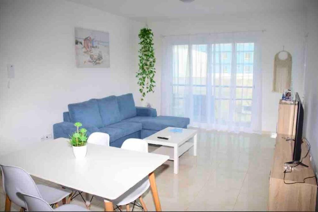 Bright, Luxury And Modern Less Than 500M -Beach Apartment Santa Maria Ngoại thất bức ảnh